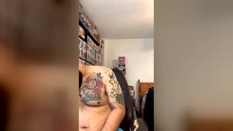 Snapshot of miaking chatting on 25, 3, 2026 Mark online show from 25, 3, 2026