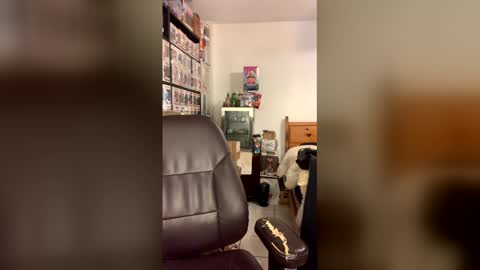 Snapshot of miaking chatting on 30, 3, 2026 Mark online show from 30, 3, 2026