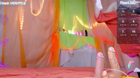 Snapshot of miakitana chatting on 1, 3, 2025 Mia online show from 1, 3, 2025