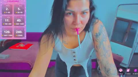 Mia Kittyy online show from 22, 10, 2025