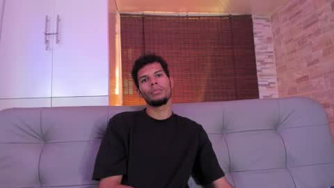 Mia online show from 25, 10, 2025