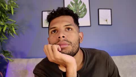 Mia online show from 24, 11, 2025