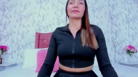 Snapshot of miamalkovaa_ chatting on 17, 12, 2025 Mia Malkova online show from 17, 12, 2025