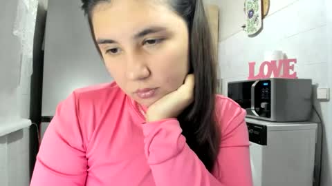 MiaMarrone online show from 25, 11, 2025