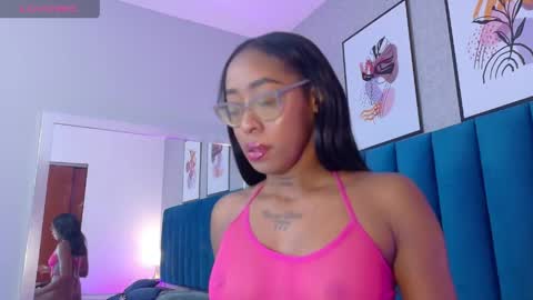 Mia  online show from 1, 6, 2026