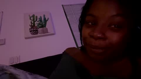 Snapshot of miamiworld chatting on 7, 1, 2025 MiamiWorld online show from 7, 1, 2025