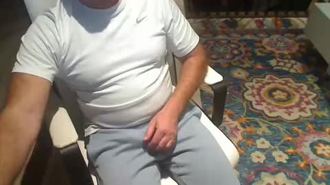 Snapshot of miamiwrestler chatting on 22, 2, 2026 miamiwrestler online show from 22, 2, 2026