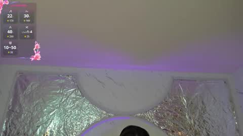 Snapshot of miamontoya chatting on 18, 1, 2026 Mia -5 7001400 Follow online show from 18, 1, 2026