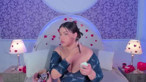 Snapshot of miamontoya chatting on 20, 2, 2026 Mia -5 7001400 Follow online show from 20, 2, 2026