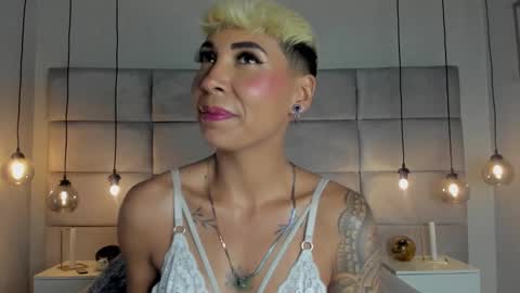 Mia Morgann online show from 26, 1, 2025