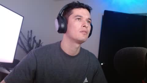 Snapshot of miaou_miaou chatting on 11, 1, 2025 miaou_miaou online show from 11, 1, 2025