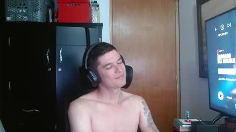 Snapshot of miaou_miaou chatting on 2, 3, 2025 miaou_miaou online show from 2, 3, 2025