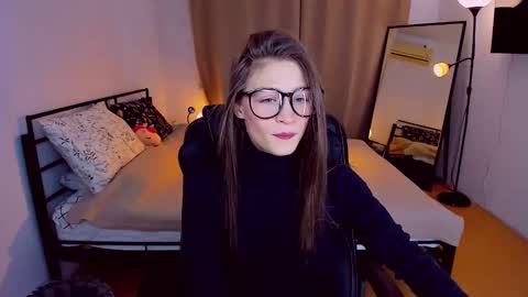 Mia online show from 13, 2, 2025