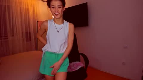 Snapshot of miapaw chatting on 9, 2, 2026 Mia online show from 9, 2, 2026