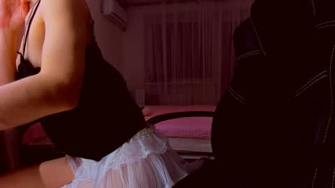 Snapshot of miapaw chatting on 4, 3, 2026 Mia online show from 4, 3, 2026