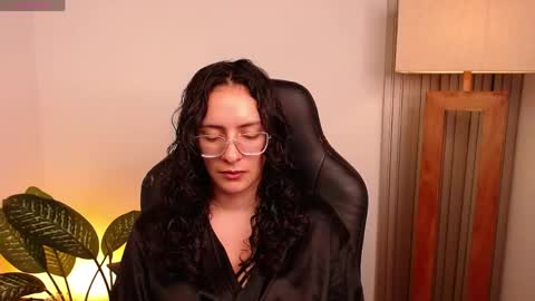 MIAPORTMANN online show from 16, 4, 2026