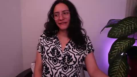 Snapshot of miaportman chatting on 22, 6, 2026 MIAPORTMANN online show from 22, 6, 2026