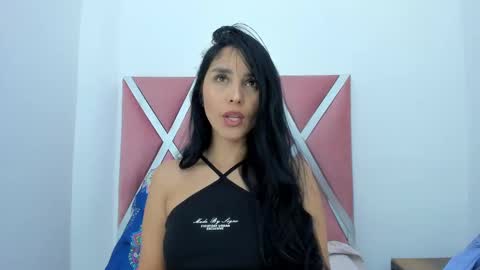 Mia Quevedo online show from 26, 9, 2025