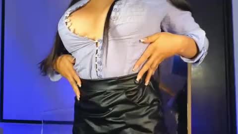 Snapshot of miasavagex18 chatting on 2, 2, 2025 MiaHancock online show from 2, 2, 2025