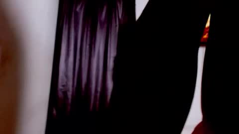 miasexy_latin online show from 7, 4, 2026