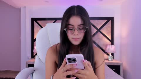 Mia online show from 16, 12, 2024