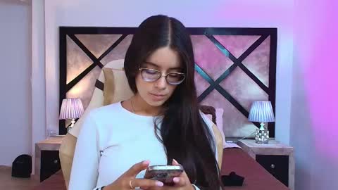 Mia online show from 14, 10, 2025