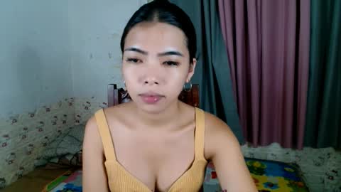 Snapshot of miasmith09 chatting on 20, 5, 2026 Pau and jence online show from 20, 5, 2026