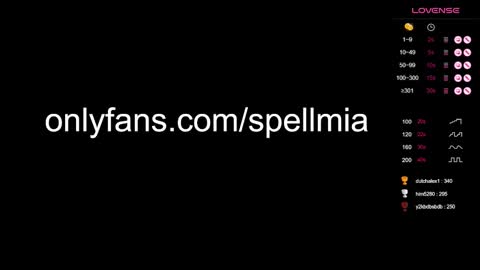 Snapshot of miaspell chatting on 7, 12, 2024 Mia  instagram miasspell online show from 7, 12, 2024
