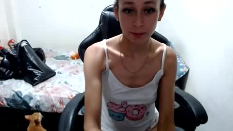 Snapshot of miasweet333 chatting on 29, 7, 2026 mia online show from 29, 7, 2026