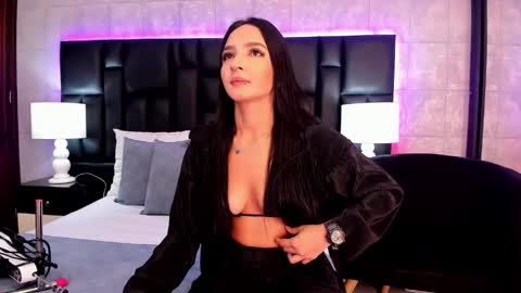 Mia Sweetth online show from 21, 2, 2025