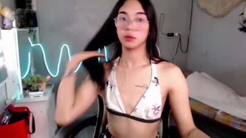 Snapshot of miatrixs chatting on 22, 2, 2026 Mia online show from 22, 2, 2026