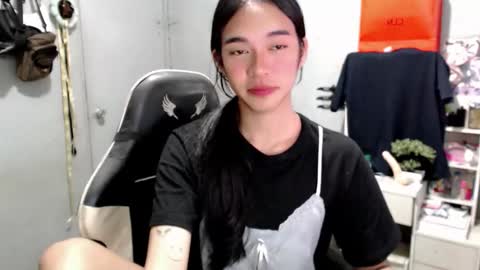 Snapshot of miatrixs chatting on 17, 3, 2026 Mia online show from 17, 3, 2026