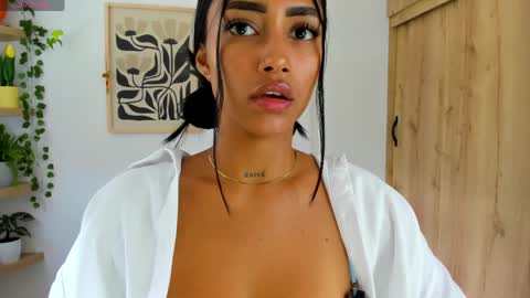 Mia Velvet  online show from 3, 4, 2026