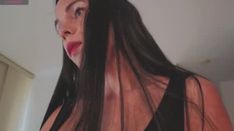 Mia online show from 21, 5, 2026