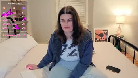 Mia  online show from 25, 10, 2025