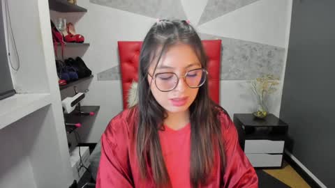 Snapshot of miawils_ chatting on 2, 12, 2024 M I A W I L S online show from 2, 12, 2024