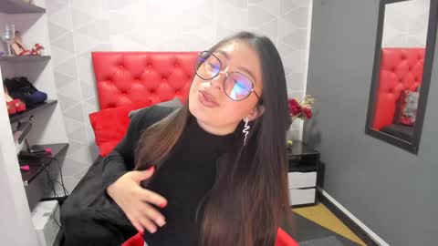 Snapshot of miawils_ chatting on 30, 1, 2025 M I A W I L S online show from 30, 1, 2025