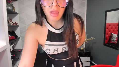 Snapshot of miawils_ chatting on 18, 2, 2025 M I A W I L S online show from 18, 2, 2025