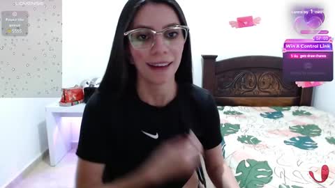 Snapshot of micaela_21_ chatting on 25, 2, 2025 Micaela online show from 25, 2, 2025