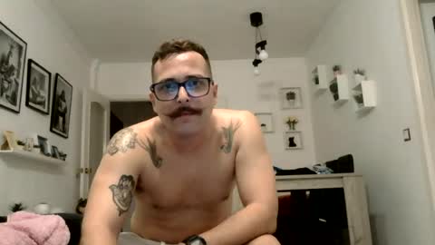 Snapshot of mich6921 chatting on 18, 6, 2026 MILO MIAMI online show from 18, 6, 2026