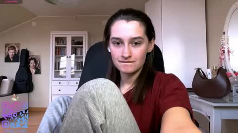 Snapshot of michael_pors chatting on 20, 4, 2026 Emily online show from 20, 4, 2026