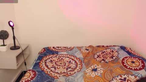 Michaela online show from 15, 12, 2025