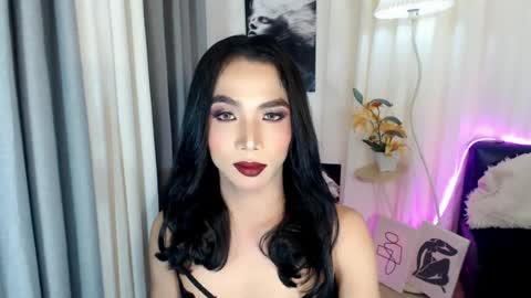 michaelagoddess online show from 7, 4, 2026