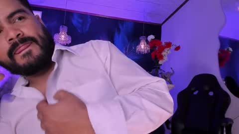 Snapshot of michaelbear_ chatting on 22, 10, 2025 Michael online show from 22, 10, 2025