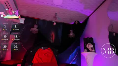 Snapshot of michaelbear_ chatting on 25, 10, 2025 Michael online show from 25, 10, 2025