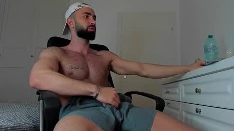 Snapshot of michaelevansx chatting on 16, 2, 2026 MichaelEvansx online show from 16, 2, 2026