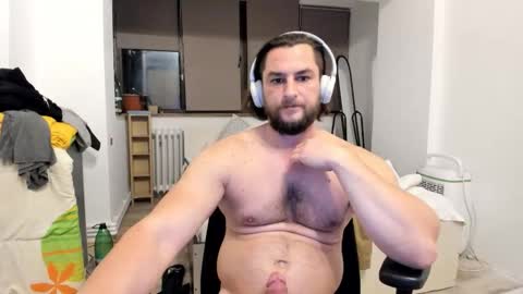 Snapshot of michaelragnar90 chatting on 11, 11, 2025 michaelragnar90 online show from 11, 11, 2025