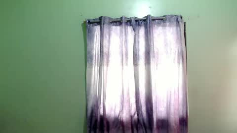 My name is Kel 18. 53 short and petite... online show from 8, 2, 2025