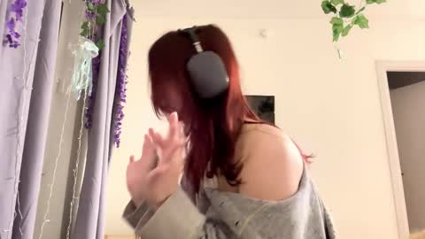 Snapshot of michelinacaneza chatting on 2, 2, 2026 Mary online show from 2, 2, 2026