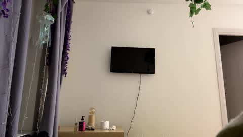 Snapshot of michelinacaneza chatting on 3, 2, 2026 Mary online show from 3, 2, 2026